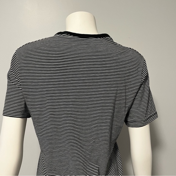 Lululemon black white striped t shirt with short sleeves small - Picture 7 of 9